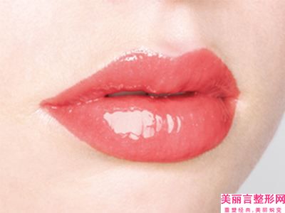 盘锦自体脂肪丰唇术后如何护理后遗症有哪些